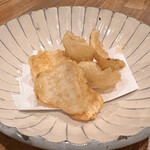 お料理とお酒 実りや - 天ぷら(ゆり根)