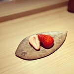 ぬま田 - 二種類のイチゴ