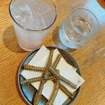 ひつまぶし名古屋　備長 - 骨せんべい