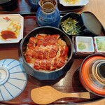 ひつまぶし名古屋　備長 - ひつまぶしー♪ネギ他、小皿はおかわりできました。私はネギおかわりいただきました