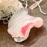 木挽町 とも樹 - 真鯛です。鮃と鯛の味わいの違いがよくわかります。