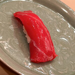 木挽町 とも樹 - ルビー色の赤身が艶めかしい