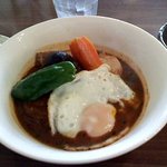 Curry&Bar CHIRO2 - チキン野菜スープカレー+目玉焼き+烏龍茶1000円