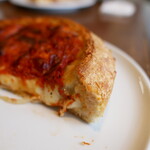 Red Rocks - 深盤混合披薩