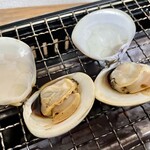 Grilled clams