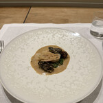 シャントレル - ❾川俣シャモのモモ肉のポシェ、モリーユ。