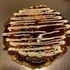 お好み焼き 閃屋 - お好み焼きは一見小ぶりに見えます