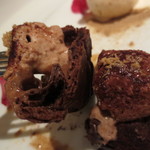 フロリレージュ - エクレアは温かいもの。良いアクセントでした。