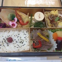人形町今半 本店 - 2013.6.10(月)　お弁当　しずくの華1575円　美味しい(^_^)v
