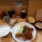 とんかつ燕楽 - ミックス定食