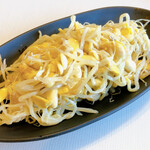 焼肉じゅうじゅうカルビ - もやしナムル