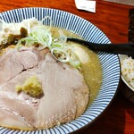 灼味噌らーめん 八堂八 - 味玉味噌 1000円、日替飯 400円、この日の日替飯は「甘エビチャンジャのっけ飯」になります