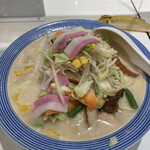 Rin Ga Hatto - 野菜たっぷり長崎チャンポン890円。今の情勢を考慮しても800円で食べたい