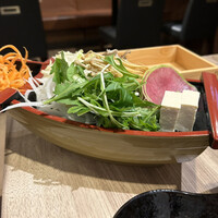黄金出汁しゃぶと江戸前寿司 肉のあさつ 梅田お初天神店 - お野菜