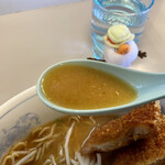 豚太郎 - ブチャは初めての味噌カツラーメン‼︎