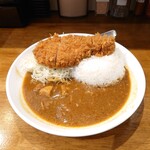 Tonkatsu Aoki No Kareya Ipp E Koppe - ロースかつカレー (150g)、1,200円。