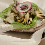 みえ田 - 蝦夷アワビと黒アワビ