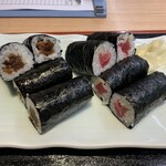 Sushi Hamazushi - 干瓢巻き、鉄火巻き