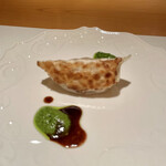 みえ田 - フカヒレとウニの餃子