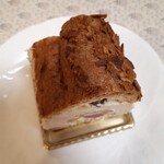 Patisserie Yu Sasage - パリブレスト マロン カシス