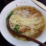 麺場 風雷房 - 自家製の中太ストレート麺