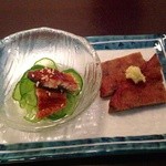 喜和美家 - Ｈ25.06　お通し（鰻と胡瓜の酢の物、鰊のさつま揚げ）