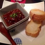 喜和美家 - Ｈ25.06　牛すじの味噌煮込み（パン添え）