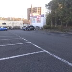 Sushiro - 駐車場も広々としていて使いやすいです。