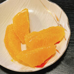 居酒屋 喜八 - デザートのオレンジ