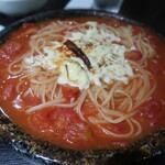 ライズ キッチン - トマトベースの炙りチーズ