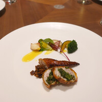 カントニーズ 燕 - 鶏手羽先の香り揚げ