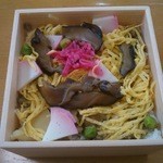 とり松 - 彩りの良さが魅力です。