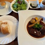 カフェレストラン タロー - 国産牛ホホ肉の赤ワイン煮！