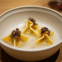 Tinc gana - ●お肉の詰め物パスタ
                      豚や鶏などお肉を巾着のように詰め込んだパスタ。