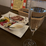 Cafe & Wine bar O-de-Pa-ru