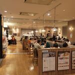 Cafe notanova - 店内の様子。