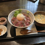 194780405 - あか牛丼