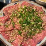 Tan Shari Yakiniku Tantatan - 牛タン切り落としミックスセット　1,320円