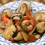 [Spicy menu] Stir-fried Seafood and herbs with spicy miso