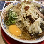 Menya Hishio - 「紀州湯浅吟醸醤油ラーメン(生卵+もやし)」(946円税込)