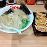 ばりきや源流 - 【2023.1.21(土)】源流ばりきめん(並盛・100g)940円＋特製トッピング390円＋特製餃子380円