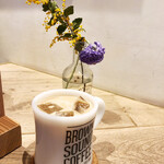 BROWN SOUND COFFEE - ラテ　　500円