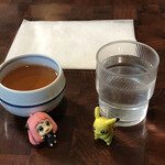 Hinode Udon - お茶とお冷
