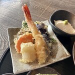 Sobadokoro Yoshitake - 天ぷらと豆腐