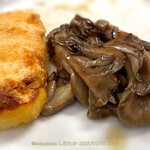 ガストロノミア ヨシ - 鶏むね肉とマイタケのソテー