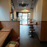 Kashin En - 焼鳥日高の時とほぼ同じな店内