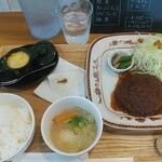 うちCafe - ハンバーグ　玉ねぎソース1000円