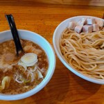 つけ麺 二代目 いさお - 牛もつつけ麺大盛1300円