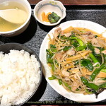 Eiraku - ニラ肉炒めライス（ごはん大盛り）