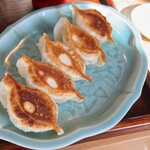 手作り餃子の店 吉春 - 焼き餃子